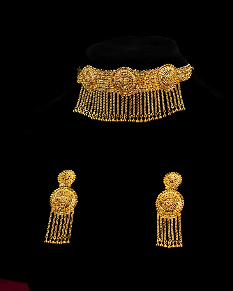 22K gold set with earrings, 22k gold jewellery set with earrings at Sonei Jewellers Surrey