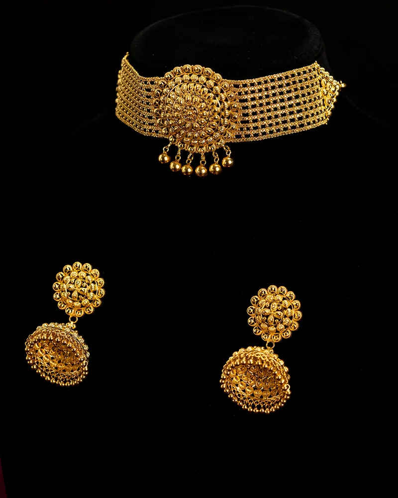 22K gold set with earrings, 22k gold jewellery set with earrings at Sonei Jewellers Surrey