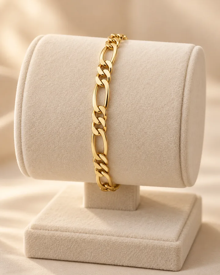 Figaro bracelet, gold bracelet at Sonei Jewellers Surrey